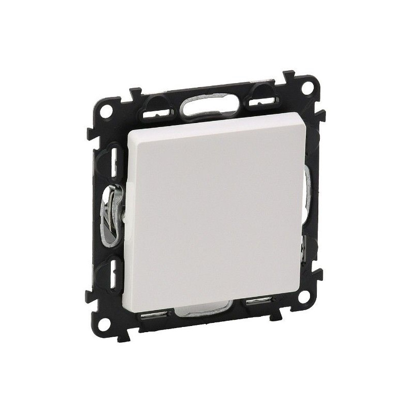 legrand-122.jpg Legrand 3414970463852 КРЪСТАТ КЛЮЧ 10 AX 250 V~ VALENA LIFE БЯЛ