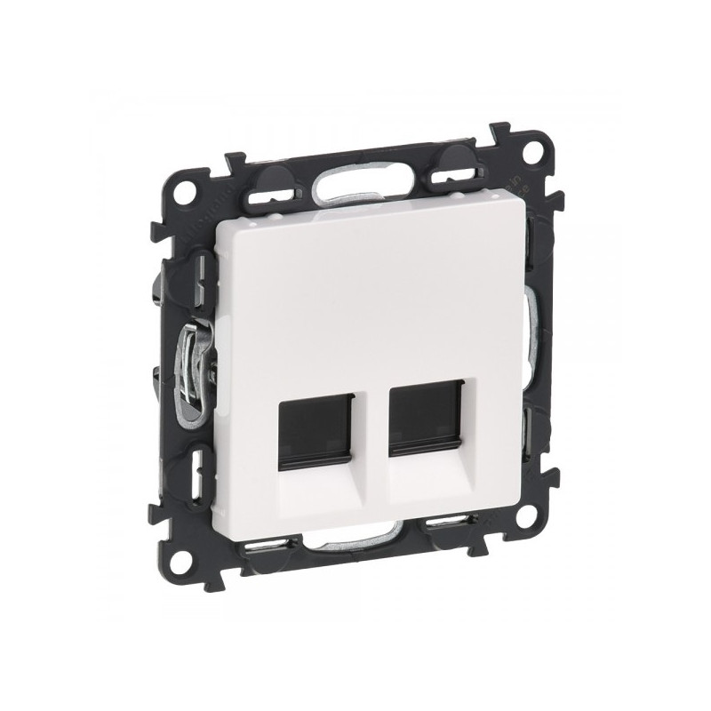 legrand-29.jpg Legrand 3414970541635 ДВОЙНА КОМПЮТЪРНА РОЗЕТКА RJ45 CAT.6A. STP VALENA LIFE KREM