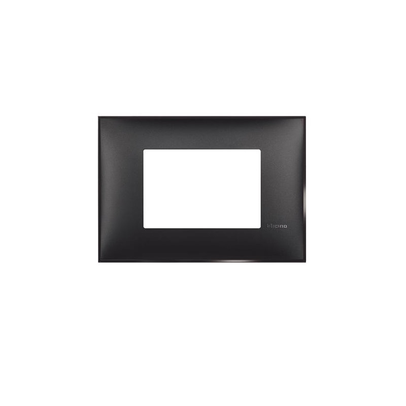 legrand-3-modulna-ramka-classia-legrand-cheren-saten.jpg BTicino 8005543633809 3-МОДУЛНА РАМКА CLASSIA ЧЕРЕН САТЕН