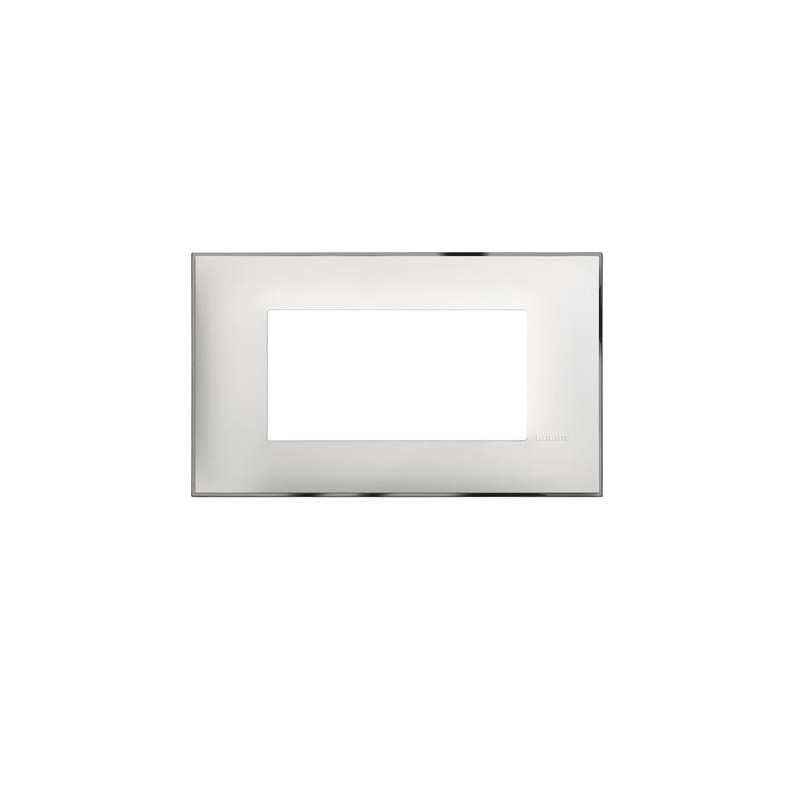legrand-4-modulna-ramka-classia-legrand-byalo-s-khrom.jpg BTicino 8005543638675 4-МОДУЛНА РАМКА CLASSIA БЯЛО С ХРОМ