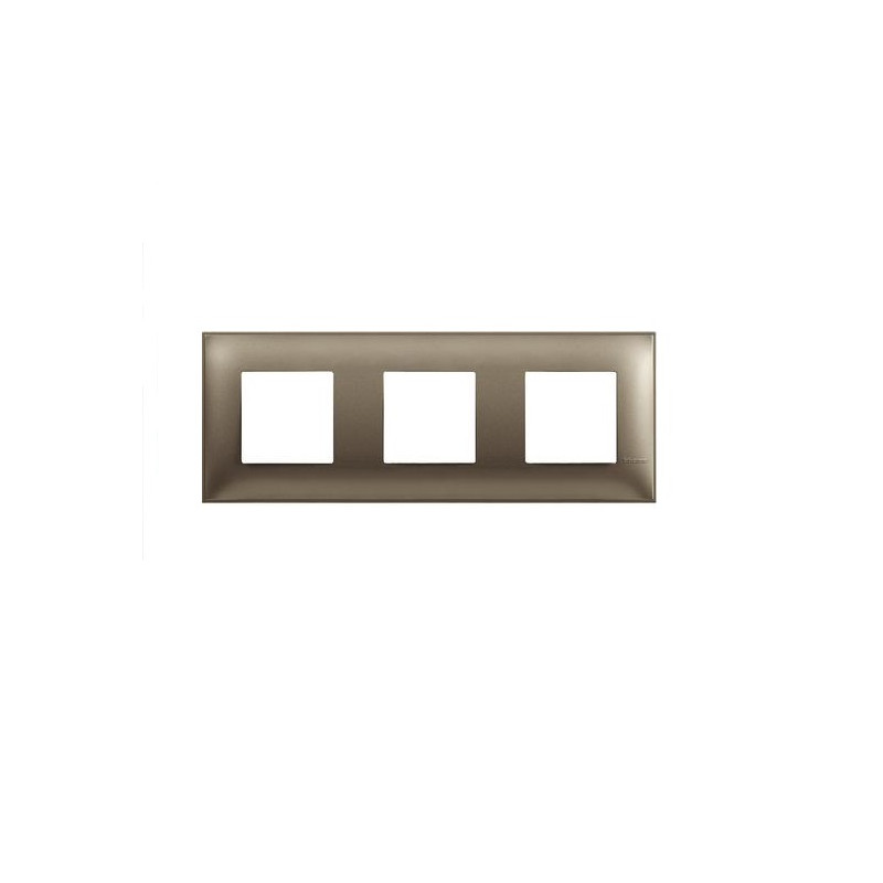 legrand-trojna-ramka-r4802m3tm-classia-legrand-titan.jpg BTicino 8005543636442 ТРОЙНА РАМКА R4802M3TM CLASSIA ТИТАН