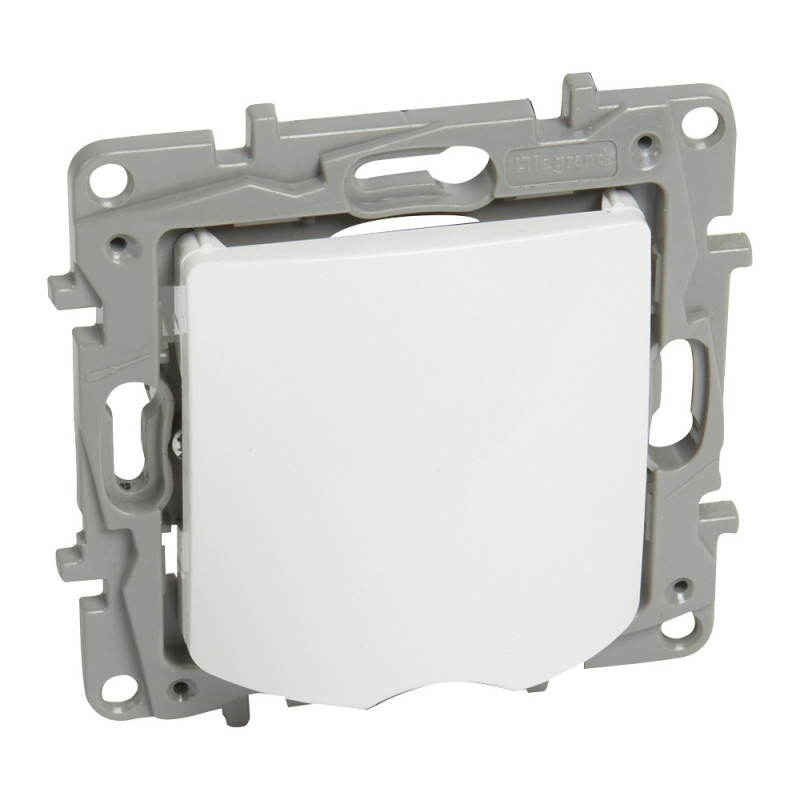 legrand-tvrda-vrzka-niloe-legrand-byal.jpg Legrand 3414970683007 ТВЪРДА ВРЪЗКА NILOE БЯЛ