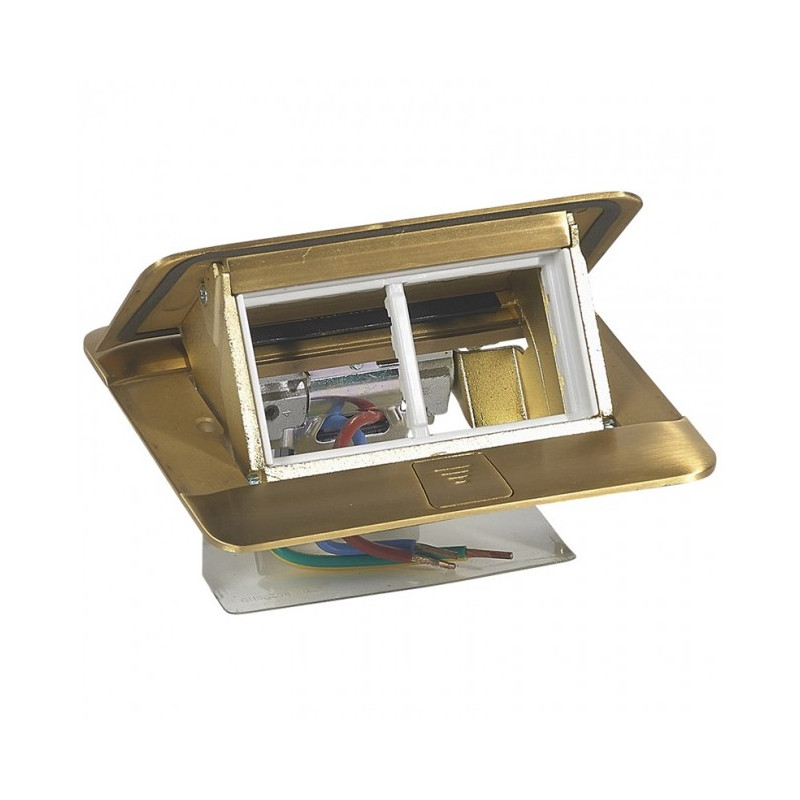 lgr-54016-popp-kut-za-vgr-4-mod-mesing.jpg Legrand 3245060540166 ЧЕТИРИ МОДУЛНА ПОПЪП КУТИЯ ЗА ВГРАЖДАНЕ LGR 54016 МЕСИНГ