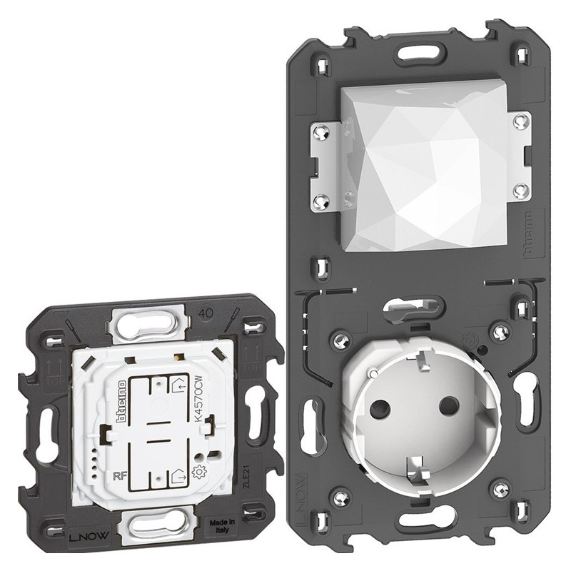 master-klyuch-gateway-shuko-kw4501c-ln-byal.jpg Legrand 8005543652459 МАСТЕР КЛЮЧ GATEWAY ШУКО KW4501C LN NETATMO LEGRAN БЯЛ