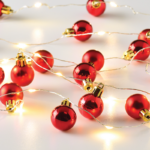 ACA Lighting X13201101 Коледна гирлянда червени топки – 20 LED топла светлина сребриста медна тел батерии 2×AA IP20 190 + 30см