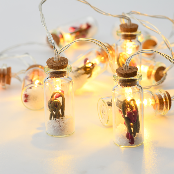ACA Lighting XI10WW2A Мини стъклена бутилка – червени плодчета 10 LED батерии 2×AA топла светлина IP20 135 + 30см прозрачен кабел