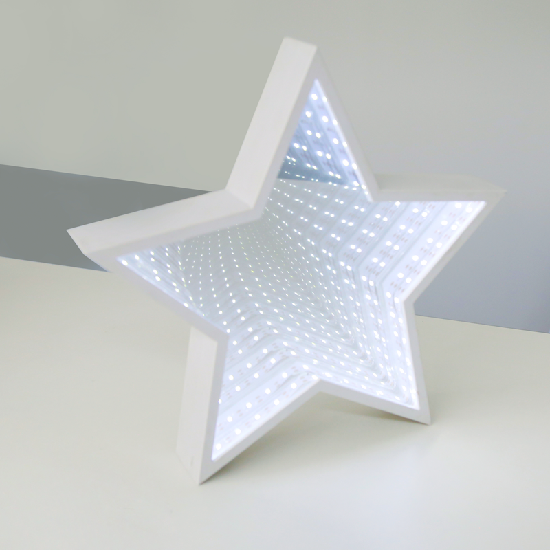 xstarmir292a.png ACA Lighting XSTARMIR292A INFINITY MIRROR TUNNEL LAMP Звезда” – 59 LED бат. (3×AA) студено бяло IP20 29×5×29см