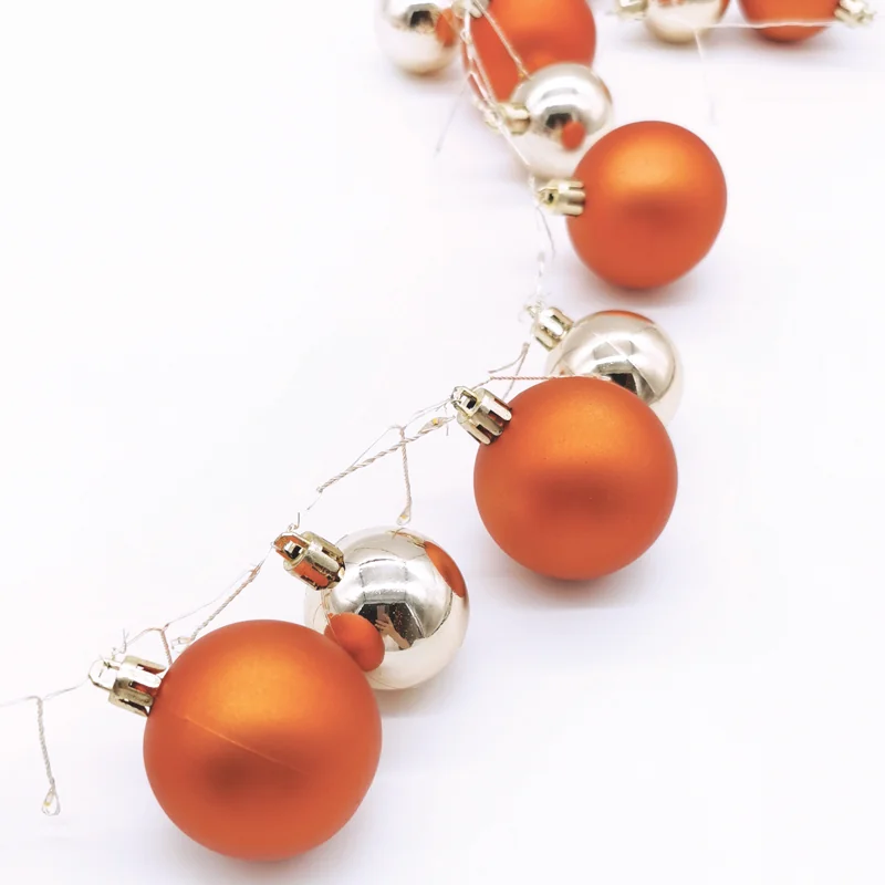 ACA Lighting X068011229 40 медно-хромирани топчета – 80 мини LED клъстер гирлянд топла светлина сребриста медна тел батерии 3×AA IP20 30см + 2 м