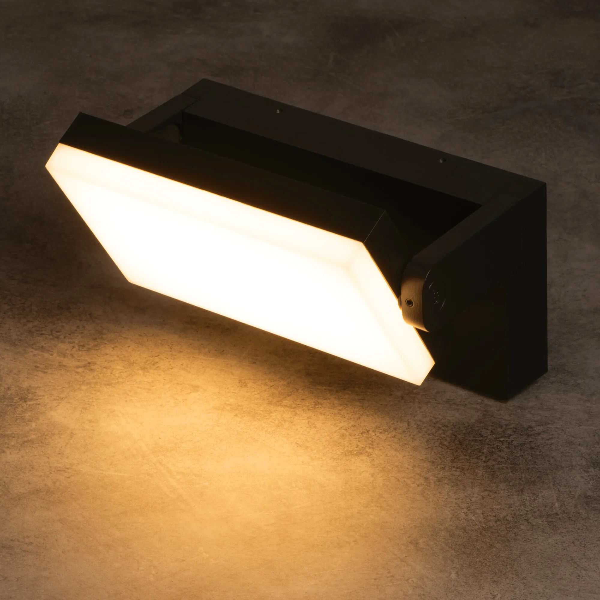 Kanlux 45818 Фасадно осветително тяло XERTO EL 20W B